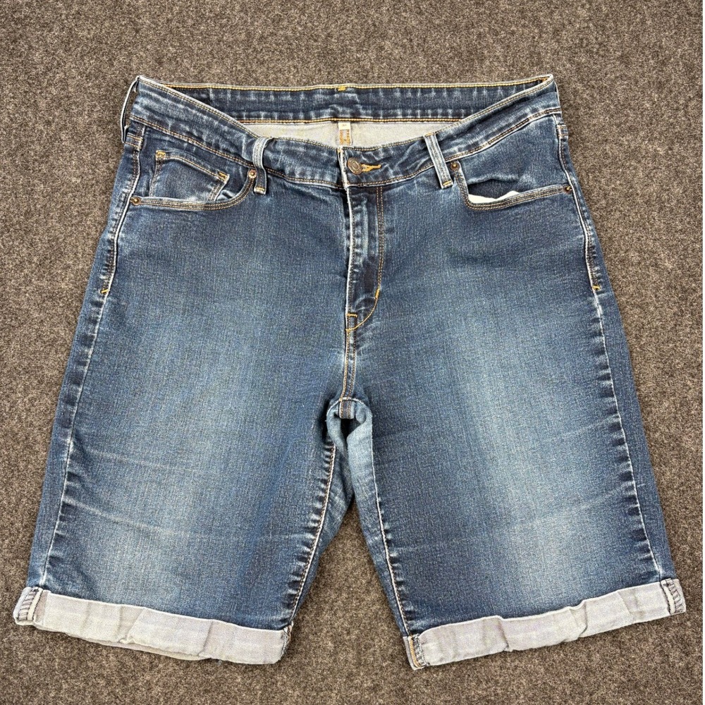Levis Womens Mid Rise Bermuda Denim Shorts Medium Wash Cuffed Blue Size 31